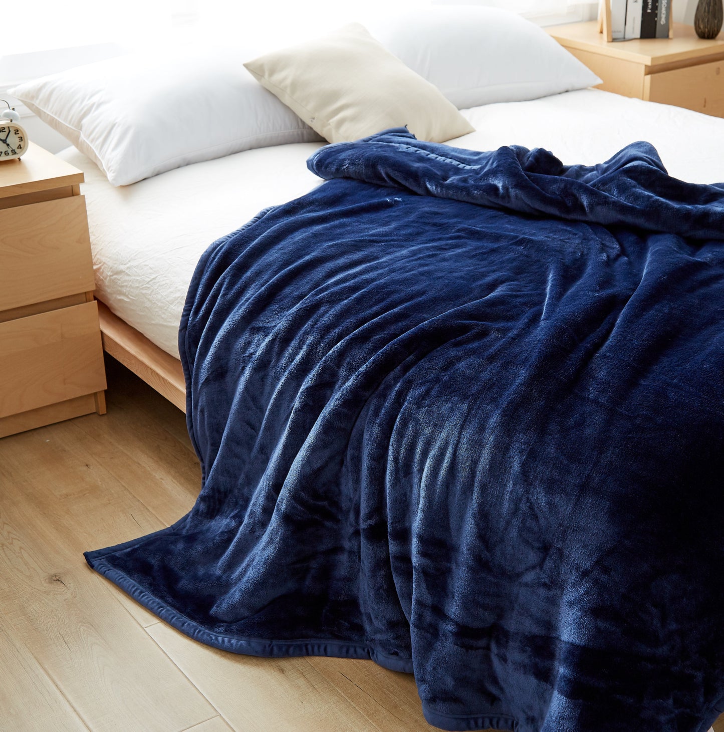 ブランケット 冬用 [暖かくて肌触り抜群] ブランケット シングル ふわふわ 軽量 柔らかい 洗える オールシーズン (ダークブルー)