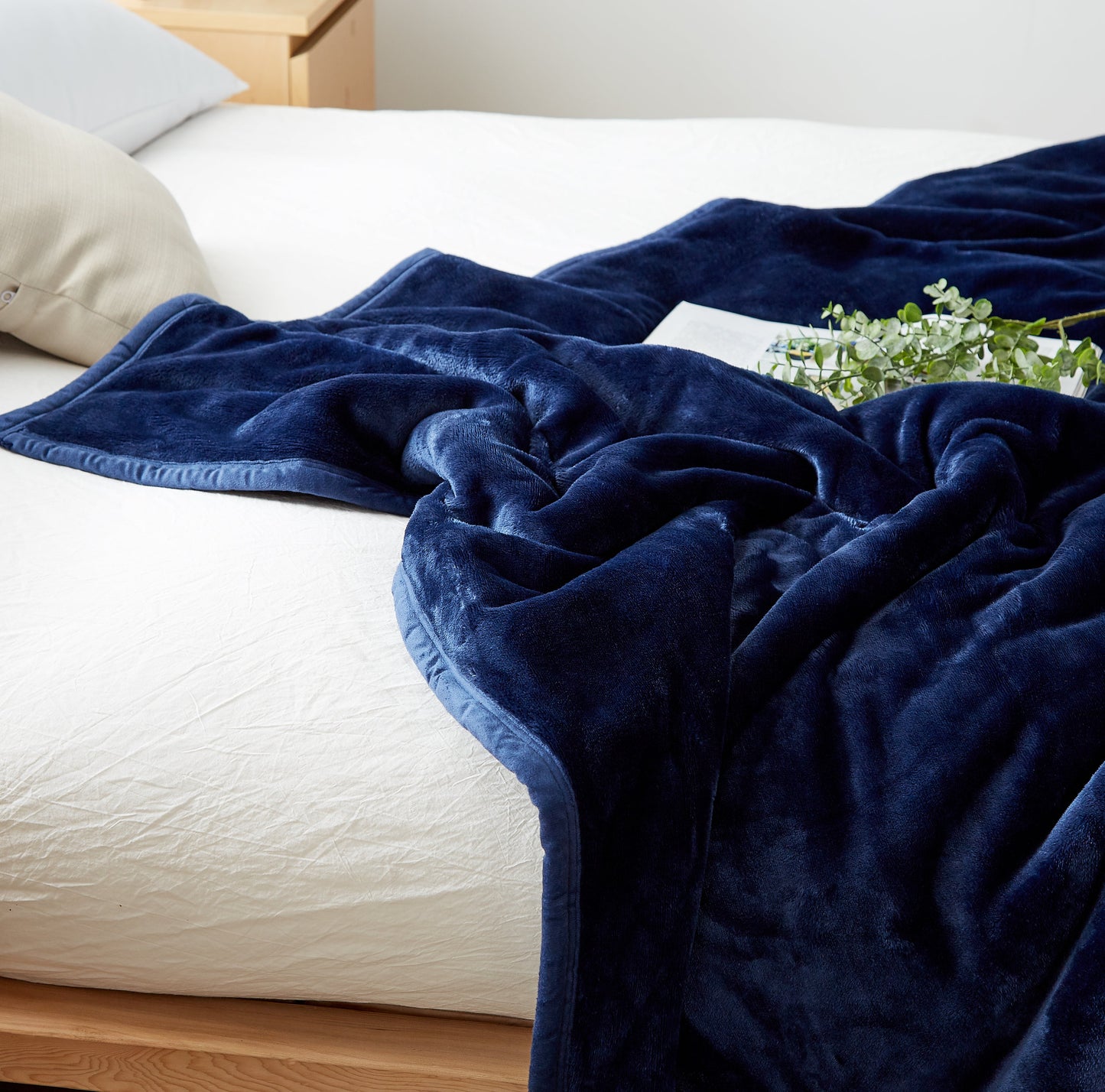 ブランケット 冬用 [暖かくて肌触り抜群] ブランケット シングル ふわふわ 軽量 柔らかい 洗える オールシーズン (ダークブルー)