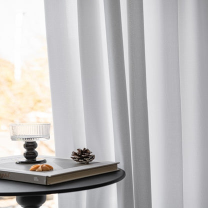 R-8　高機能防炎ホワイトレース・ボーダー